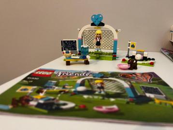 LEGO Friends Stephanie's Voetbaltraining 41330 beschikbaar voor biedingen