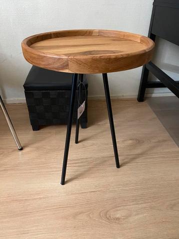 Tafel bijzet hout rond nieuw merk: beschikbaar voor biedingen