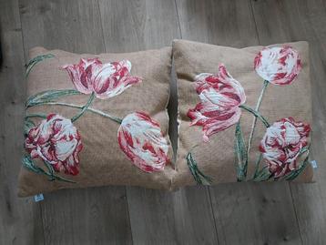 Tulp kussens  Dutch Tapestries  beschikbaar voor biedingen