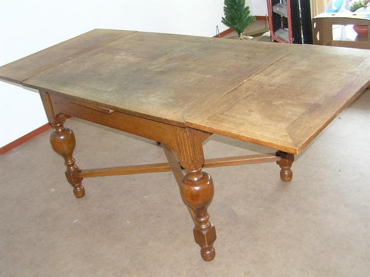 Oude eiken tafel., Antiek en Kunst, Antiek | Meubels | Tafels, Ophalen