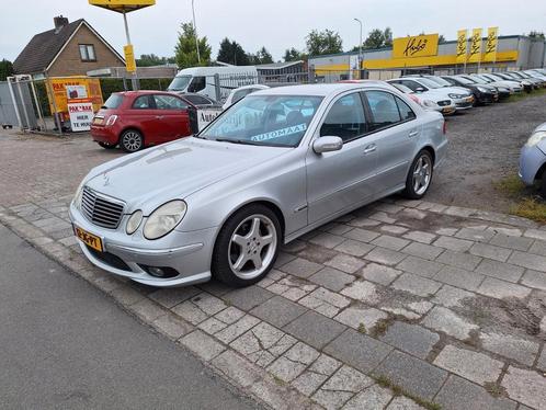 Mercedes E-Klasse 3.2 E320 V6 Sedan AUT 2002 Grijs, Auto's, Mercedes-Benz, Bedrijf, E-Klasse, Benzine, D, Sedan, Automaat, Origineel Nederlands