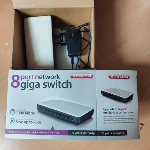 Sitecom LN-121 Gigabit Switch 8 Port, Computers en Software, Netwerk switches, Zo goed als nieuw, Ophalen of Verzenden