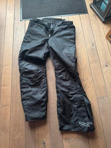 Macna motor broek xl beschikbaar voor biedingen