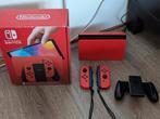 Switch Oled Mario Editie + acc en games, Spelcomputers en Games, Spelcomputers | Nintendo Switch, Zo goed als nieuw, Met 1 controller
