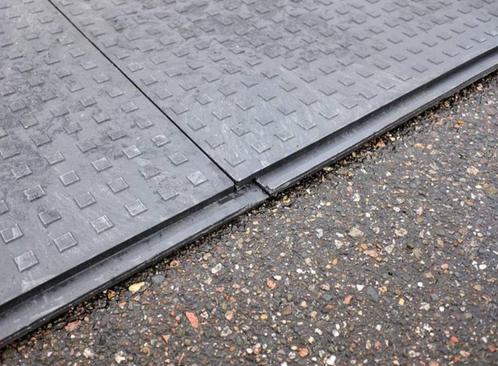 Kunststof rijplaten 28x800x1200mm, Tuin en Terras, Terrasdelen en Vlonders, Zo goed als nieuw, Kunststof, Ophalen of Verzenden