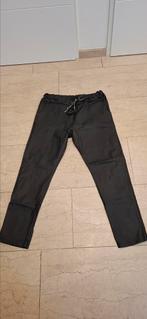83)Te koop nieuw zwarte leatherlook jogbroek 1maat ongv.4044, Zwart, Maat 42/44 (L), Nieuw, Ophalen of Verzenden