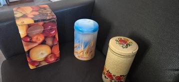 Diverse blikken beschikbaar voor biedingen