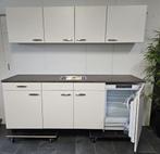 Bruynzeel Keuken 220cm Magnolia met Pelgrim Koelkast NIEUW