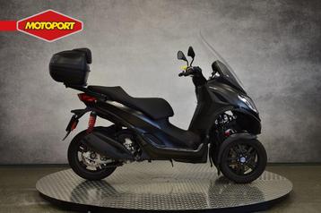 Piaggio MP 3 300 HPE SPORT (bj 2022) beschikbaar voor biedingen