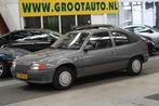 Opel Kadett 1.2S L Trekhaak Nette auto (bj 1988), Auto's, Oldtimers, Voorwielaandrijving, Stof, 54 pk, Zwart