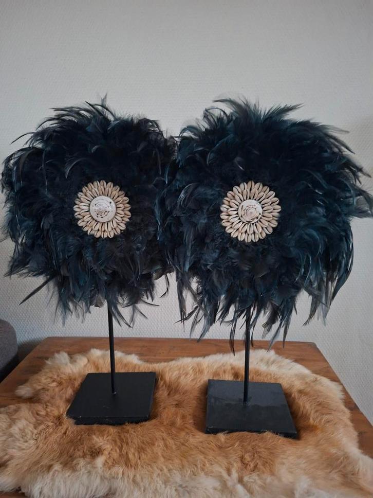 2 Zwarte Veren Decoratie op Standaard, Huis en Inrichting, Woonaccessoires | Overige, Zo goed als nieuw, Ophalen of Verzenden