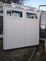 Kozijn met dubbele garage deuren