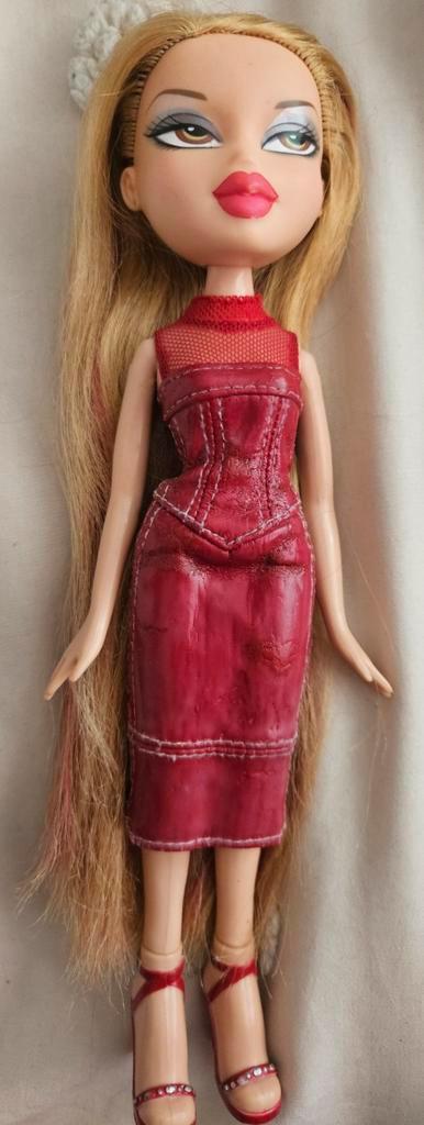 Bratz Leah Magic Hair 2008, Kinderen en Baby's, Speelgoed | Poppen, Zo goed als nieuw, Overige typen, Ophalen of Verzenden