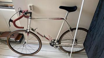 Raleigh racefiets beschikbaar voor biedingen