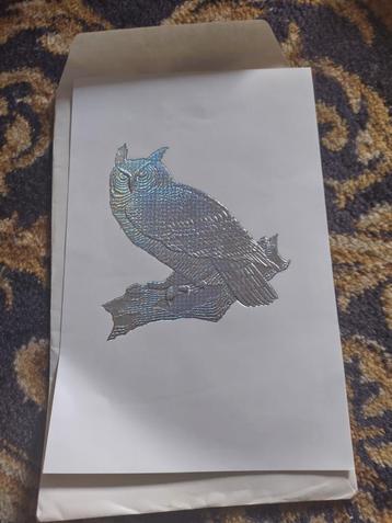 Reliëf hologram print uil beschikbaar voor biedingen