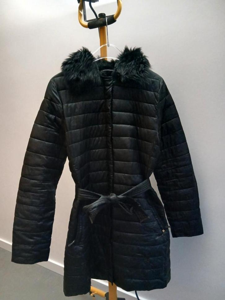 Massimo Dutti zwarte parka XL (valt kleiner), Kleding | Dames, Jassen | Winter, Zo goed als nieuw, Maat 46/48 (XL) of groter, Zwart