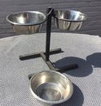 ZGAN. Rvs Honden voerbak en grote drinkbak (25cm) +standaard, Ophalen of Verzenden, Zo goed als nieuw