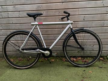 Snelle VANMOOF VAN MOOF 28 inch beschikbaar voor biedingen