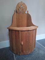 Vintage Houten Kastje/Tafeltje ouderwets kinderstoel, Ophalen