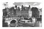 976575 Amsterdam O Z Voorburgwal 1957 Gelopen met zegel, Ophalen of Verzenden, 1940 tot 1960, Gelopen, Noord-Holland