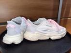 Adidas ozweego celox, Ophalen of Verzenden, Zo goed als nieuw, Sneakers of Gympen
