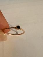 Gouden ring 14 kr met hematiet maat 18, Sieraden, Tassen en Uiterlijk, Ringen, 18 tot 19, Zwart, Ophalen of Verzenden, Zo goed als nieuw