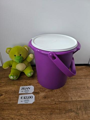 Tupperware paars witte wasemmer met handvat  beschikbaar voor biedingen
