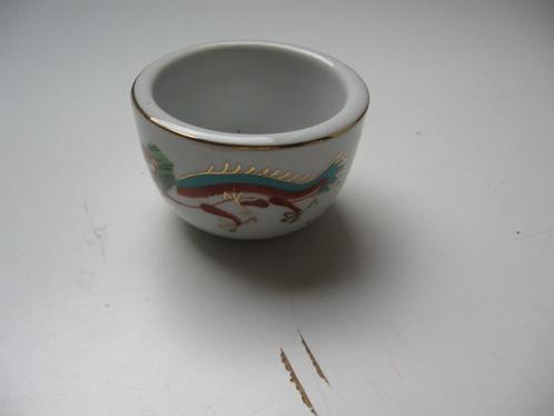 Leuk Chinees Japans vijzel kommetje gemerkt €5.00., Antiek en Kunst, Antiek | Porselein, Ophalen of Verzenden