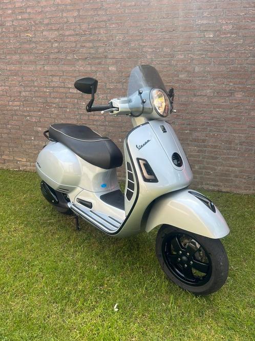 Vespa gts 250 ie abs custom, Fietsen en Brommers, Scooters | Vespa, Ophalen of Verzenden
