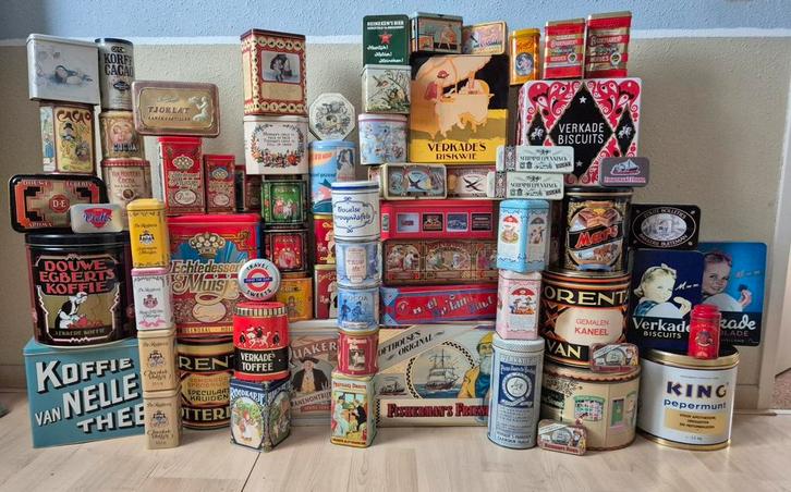 Ongeveer 67 retro blikken., Verzamelen, Blikken, Zo goed als nieuw, Overige merken, Ophalen