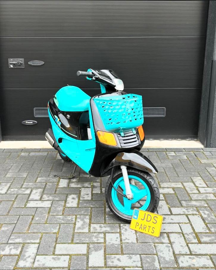 Piaggio Zip Type 1 2 3 Uniek Mandje, Fietsen en Brommers, Scooters | Piaggio, Zo goed als nieuw, Zip, Tweetakt, Ophalen