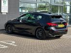 BMW 1-serie 118i Executive Edition/PANO-DAK/NAVI/CARPLAY/LED, Auto's, Gebruikt, Alcantara, Zwart, Origineel Nederlands