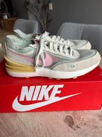 Nike Waffle One maat 40 pastel roze geel mint, Kleding | Dames, Schoenen, Overige kleuren, Nike, Ophalen of Verzenden, Sneakers of Gympen
