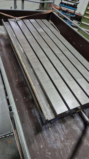 T sleuven tafel 2000x930x200 beschikbaar voor biedingen