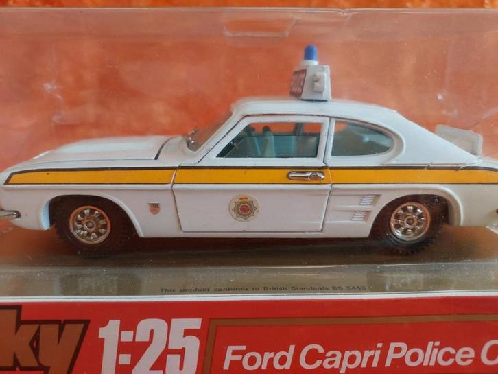 FORD CAPRI POLICE DINKY TOYS JAREN 70 ONBESPEELD MET DOOS, Hobby en Vrije tijd, Modelauto's | 1:24, Nieuw, Auto, Overige merken