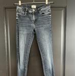 Jeans donkergrijs Only maat 27/32, Only, Ophalen of Verzenden, W27 (confectie 34) of kleiner, Grijs