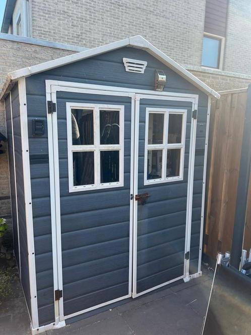 Keter tuinhuisje/schuur, Tuin en Terras, Tuinhuizen, Zo goed als nieuw, Schuur, Kunststof, Minder dan 250 cm, Minder dan 200 cm