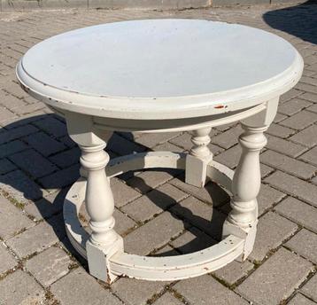 Vintage wit rond tafeltje beschikbaar voor biedingen