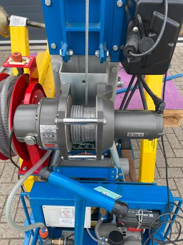 Bouw/glaslift/ zgan compleet  + aanhanger +div hulpstukken beschikbaar voor biedingen