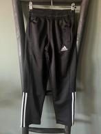 Adidas trainingsbroek 140 zwarte broeken sportkleding pants, Adidas, Verzenden, Jongen of Meisje, Nieuw