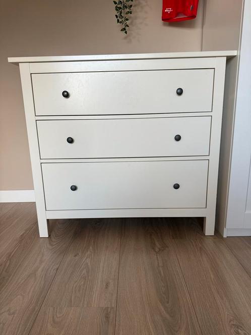 Ikea Hemnes Ladekast gebruikt als commode voor een babykamer, Huis en Inrichting, Kasten | Ladekasten, Gebruikt, Minder dan 100 cm