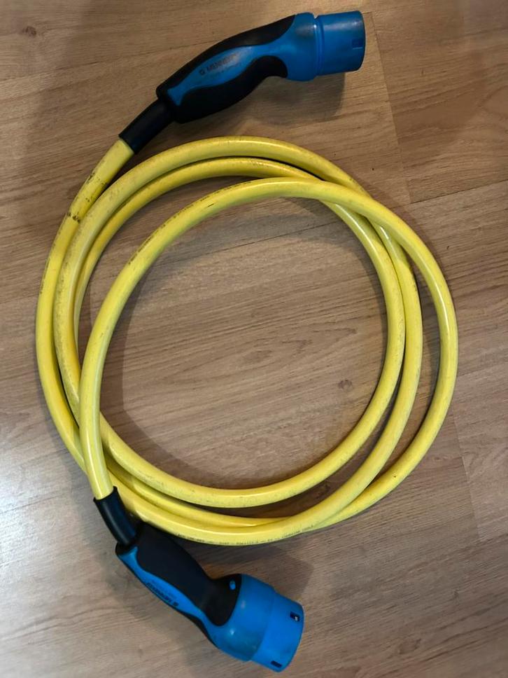 Laadkabel Mennekes Type 2, Auto diversen, Laadpalen, Zo goed als nieuw, Laadkabel, Ophalen of Verzenden