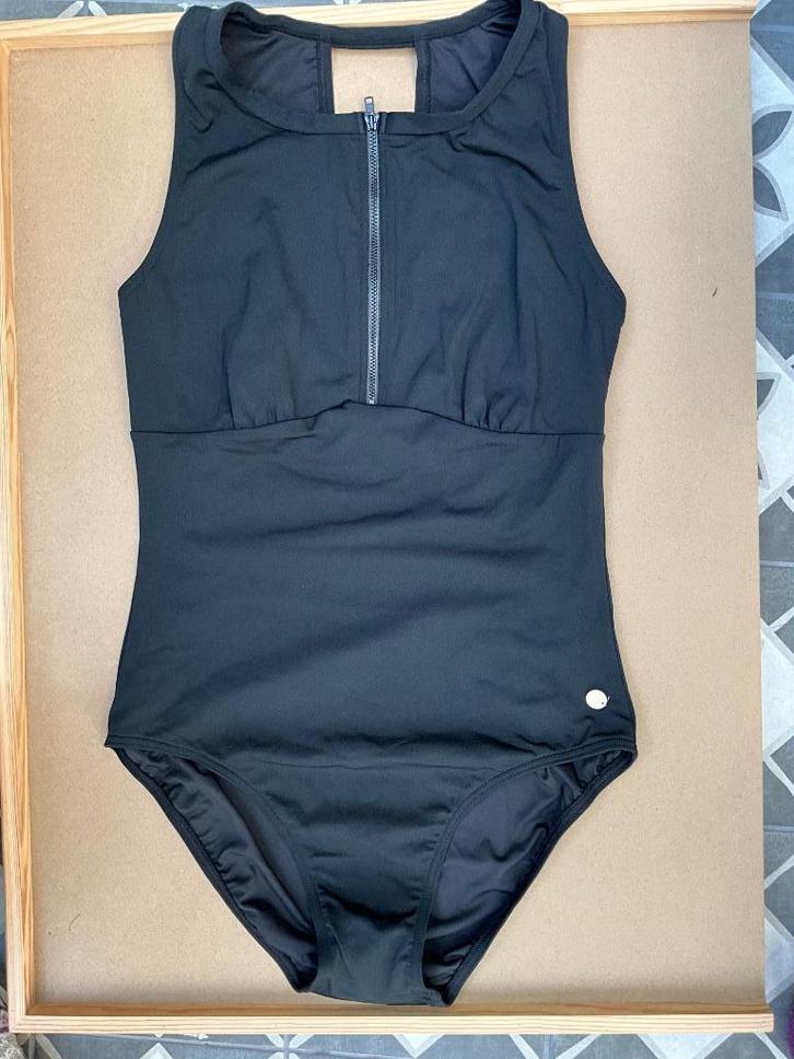 Badpak vanTC WOW met rits Maat 46 Kleur Zwart, Kleding | Dames, Badmode en Zwemkleding, Nieuw, Badpak, Zwart, Ophalen of Verzenden