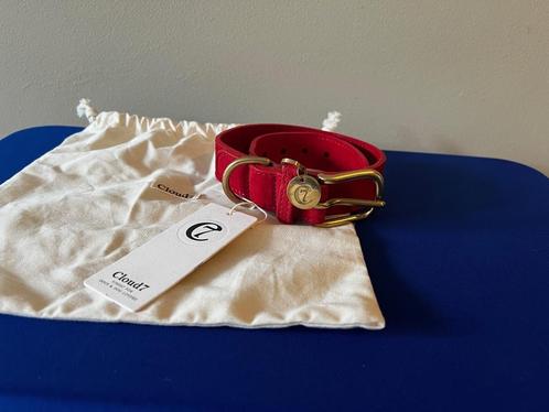 Halsband rood suede Cloud7, Dieren en Toebehoren, Hondenhalsbanden en Penningen, Nieuw, Handgemaakt, Ophalen