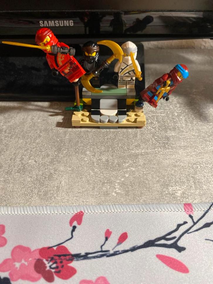 Lego Ninjago Poppetjes in Goede Staat, Spelcomputers en Games, Games | Overige, Gebruikt, Avontuur en Actie, 1 speler, Vanaf 7 jaar