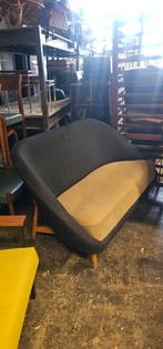 Artifort Theo Ruth Sofa, Huis en Inrichting, Hout, Gebruikt, Tweepersoons, 75 tot 100 cm