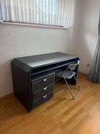 Jongenskamer: Bed, nachtkastje, bureau en bureaukast, Ophalen, Gebruikt