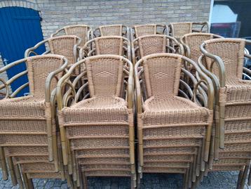 97 aluminium terrasstoelen  beschikbaar voor biedingen