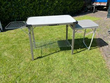 Z.g.a.n. camping tafel beschikbaar voor biedingen