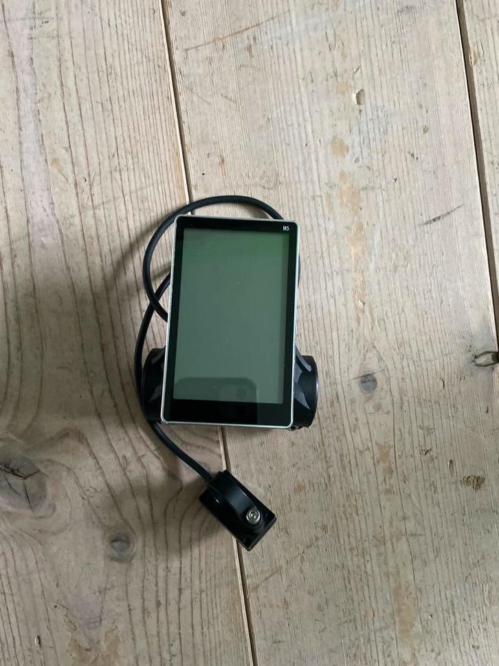 Fietscomputer met display - 99 km/u, Fietsen en Brommers, Fietsaccessoires | Fietscomputers, Gebruikt, Waterdicht, Ophalen of Verzenden